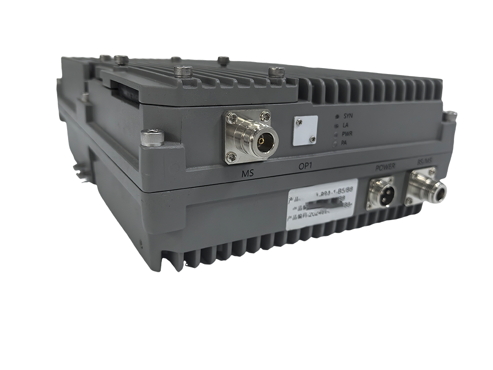  江城三频手机信号接收器2000㎡